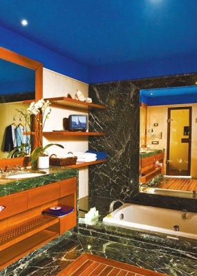 wellness_waterfront_island_suite3